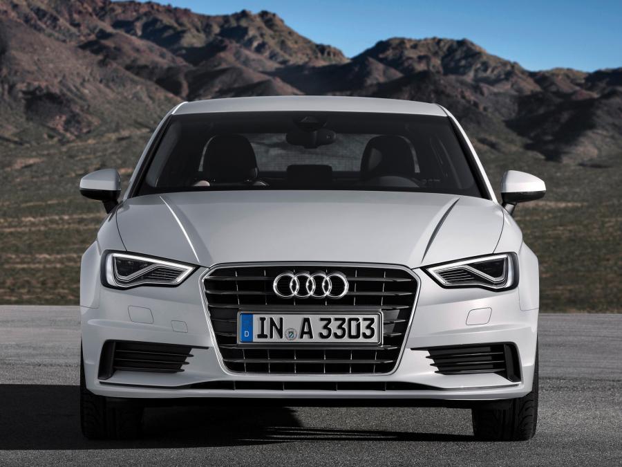  Audi A3 Sedan 2.0 TDI (8V) 2013 года  (WW) (фото 37 из 42)